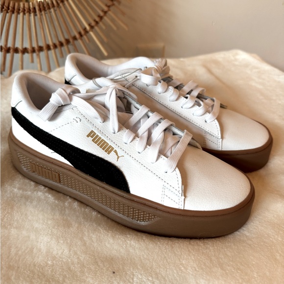 Puma Shoes - Puma Smash Platform Casual White Sneakers with Black and Gum Accents Size 9 NWT